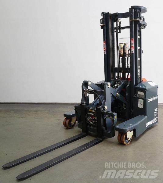 Combilift WR4 Four-way truck