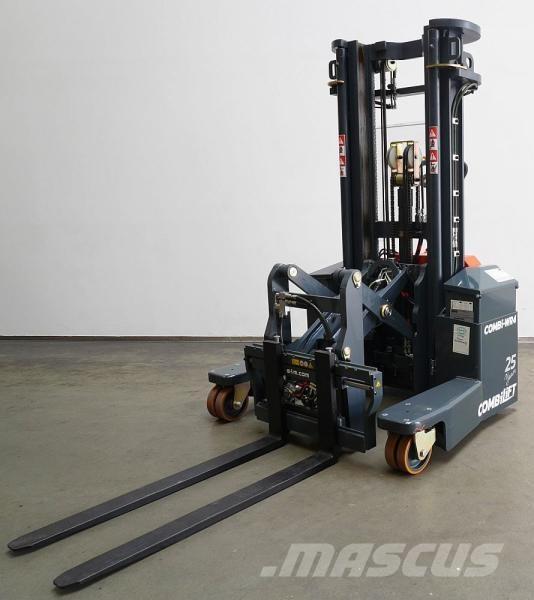 Combilift WR4 Four-way truck