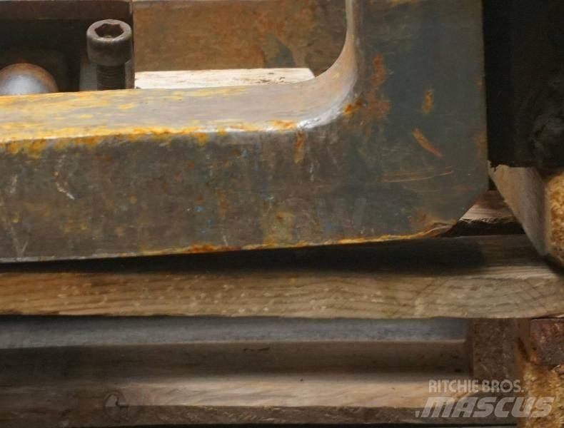 Kaup 4,5T411 Overige tweedehands voorzetapparatuur en componenten