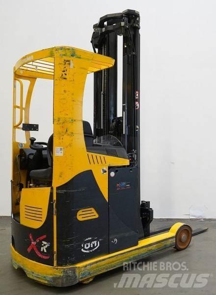 OM Xi 14 Reachtruck voor hoog niveau