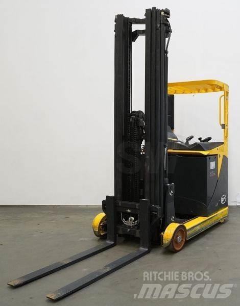 OM Xi 14 Reachtruck voor hoog niveau