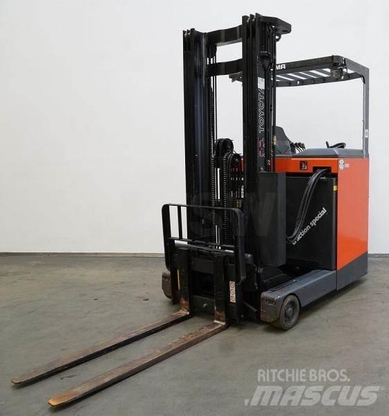 Toyota 6FBRE12 Reachtruck voor hoog niveau
