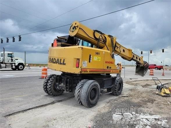 Gradall XL3300 V Wielgraafmachines