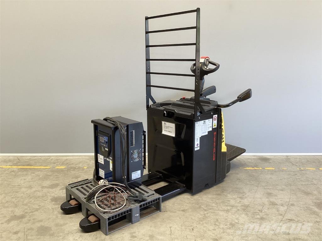 Hyster P2.0S Stapelaar meeloop