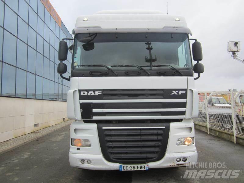 DAF XF105 460 Trekkers