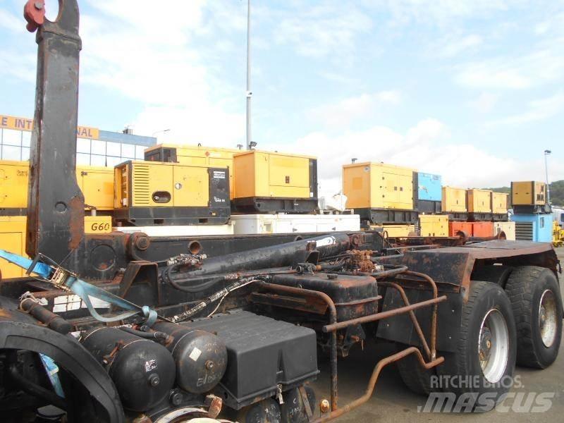 MAN 32.322 Containertrucks met kabelsysteem