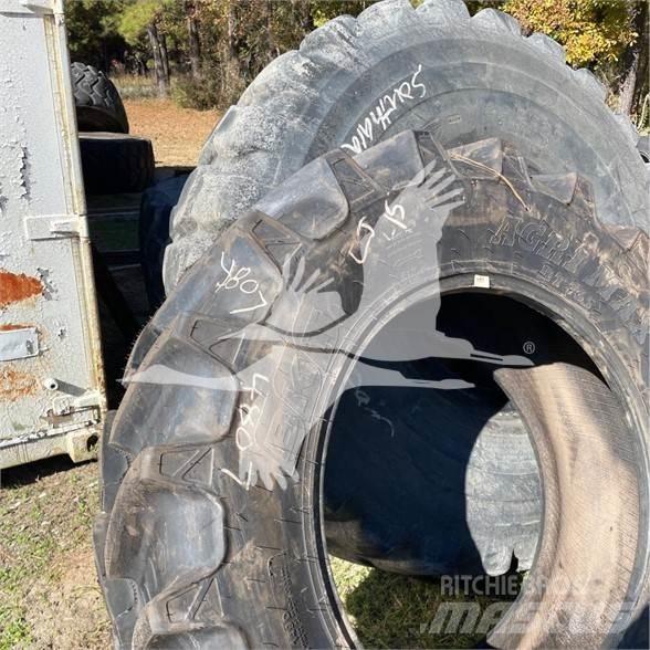 BKT 480/70R34 Bouw - Overige