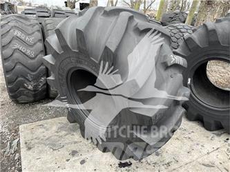 Nokian 28LR26 Banden, wielen en velgen