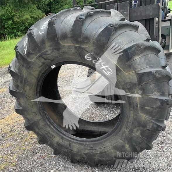 Titan 18.4R30 Bouw - Overige