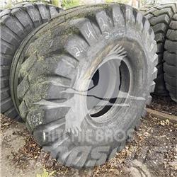 Toyo 18.00X25 Banden, wielen en velgen