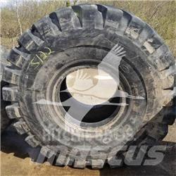 Toyo 26.5X25 Banden, wielen en velgen