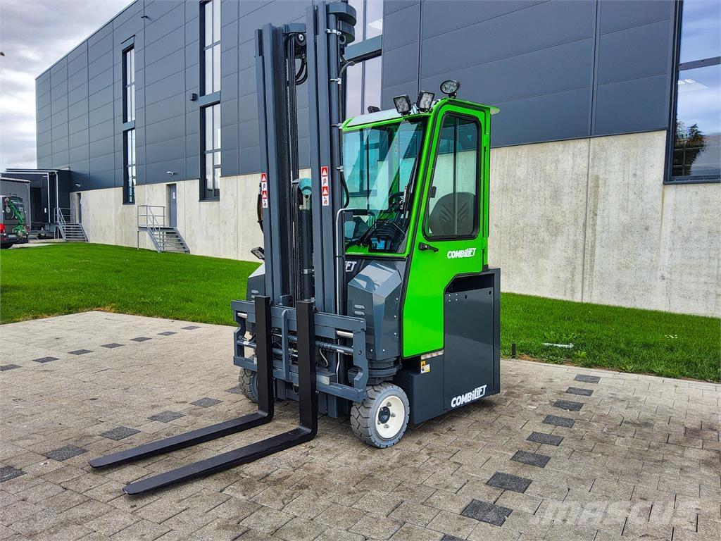 Combilift CBE 3000 Four-way truck
