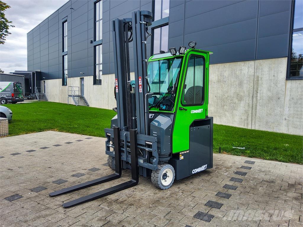 Combilift CBE 3000 Four-way truck