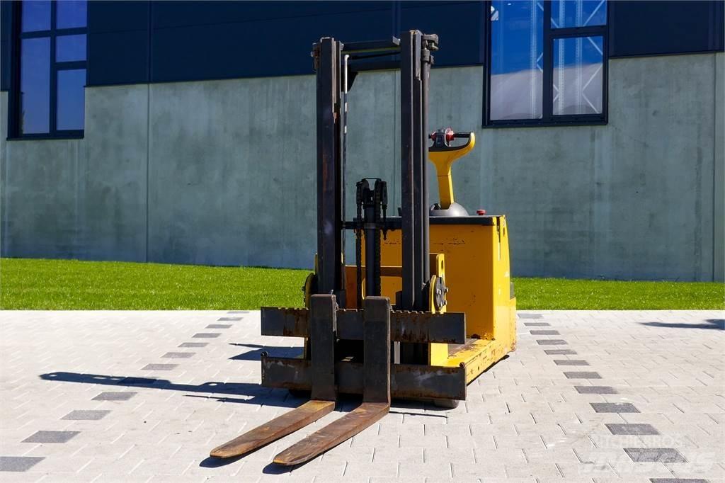 Linde L12 Stapelaar meeloop