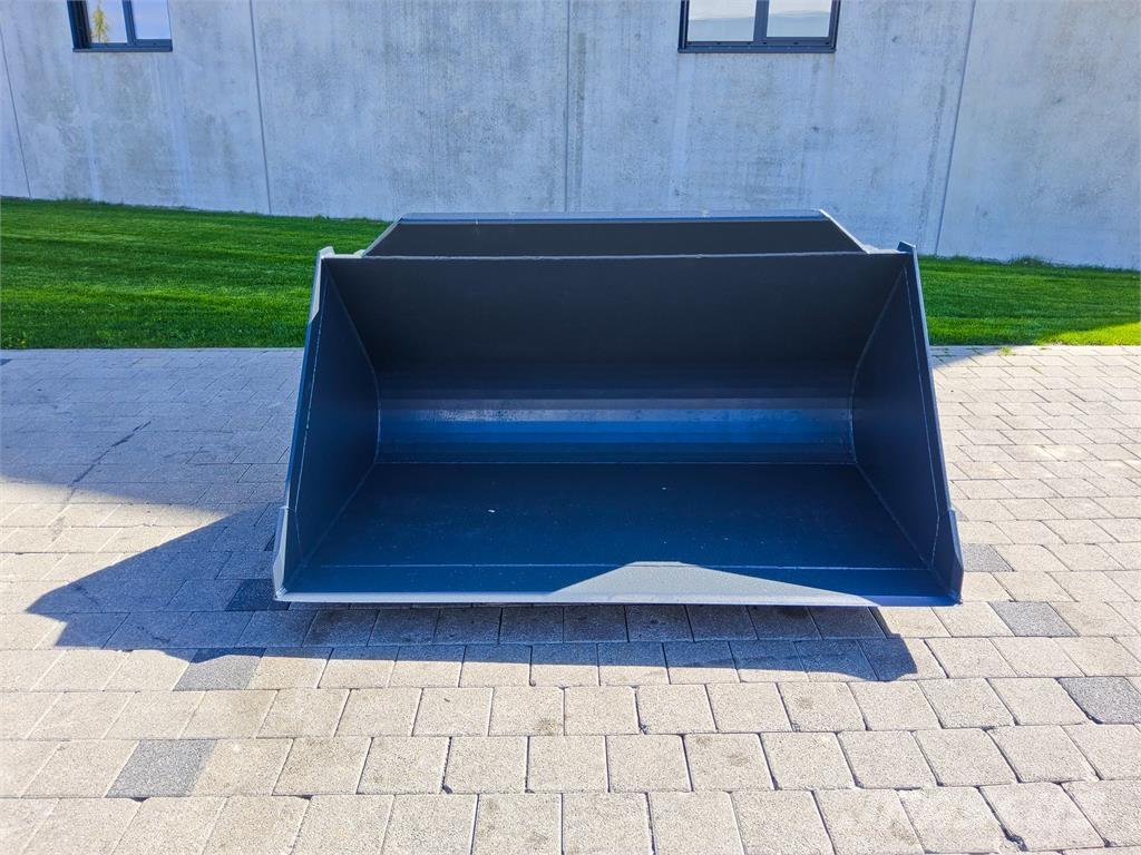 LSB Merlo Overige tweedehands voorzetapparatuur en componenten