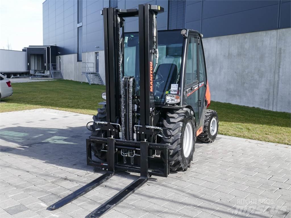 Manitou MC 25-4 Vorkheftruck voor zwaar terrein