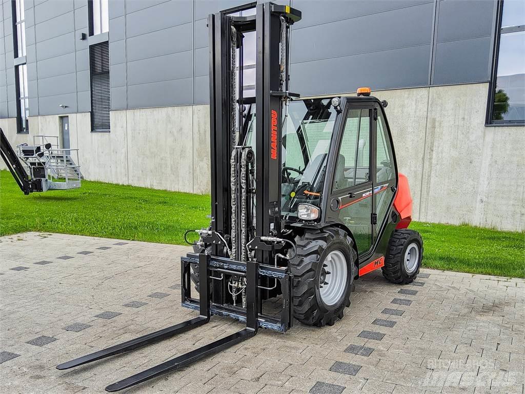 Manitou MC 30-4 Vorkheftruck voor zwaar terrein