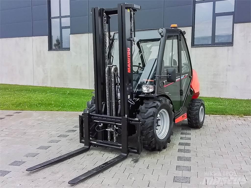 Manitou MC 30-4 Vorkheftruck voor zwaar terrein