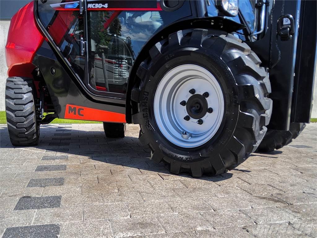 Manitou MC 30-4 Vorkheftruck voor zwaar terrein