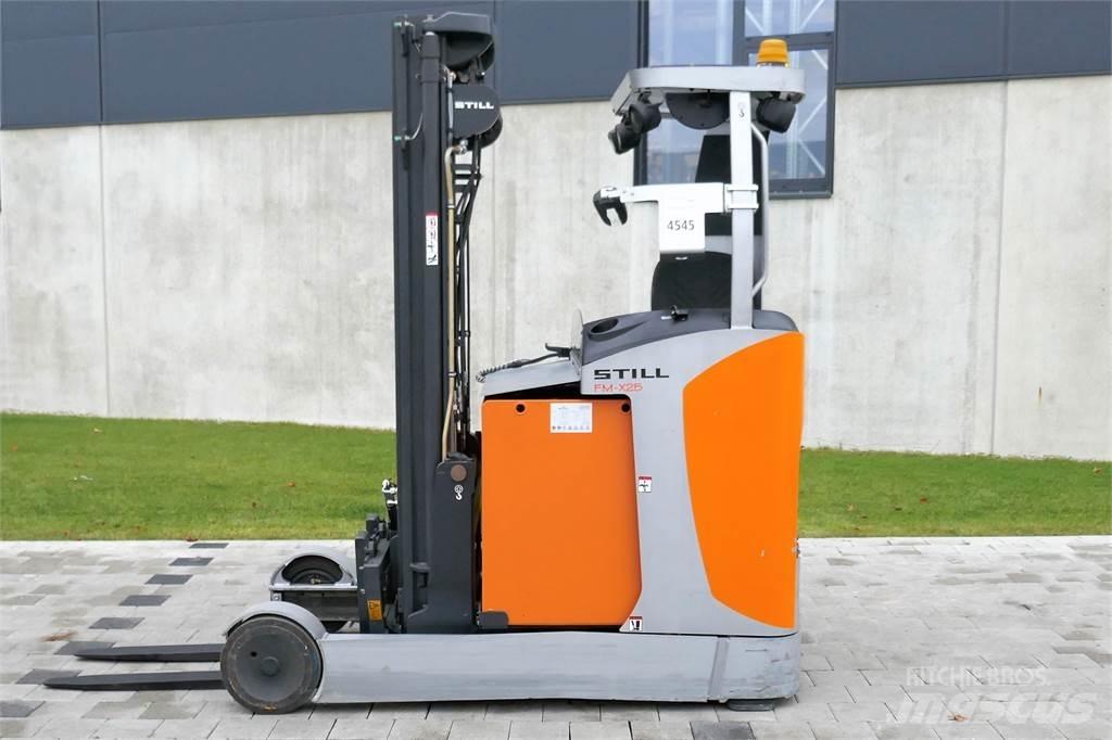 Still FM-X25 Reachtruck voor hoog niveau
