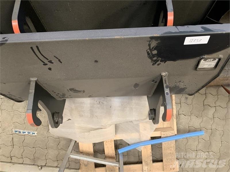 JST 130 cm Bakken