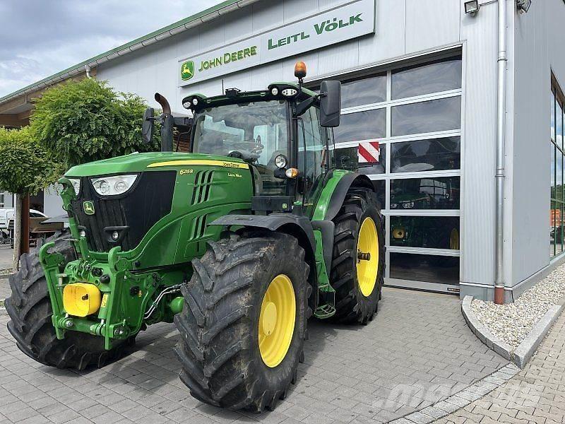 John Deere 6250R Tractoren
