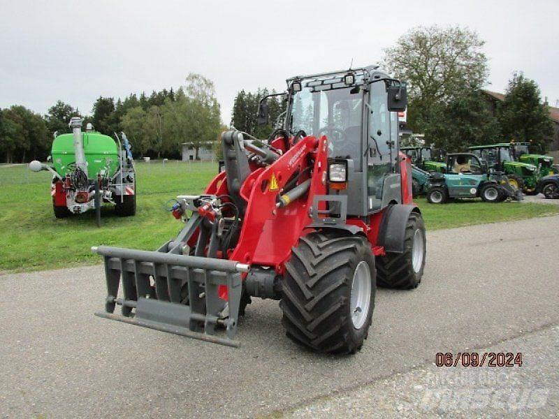 Weidemann 1880 Schrankladers