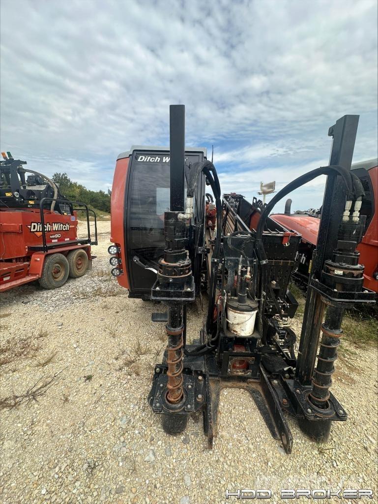 Ditch Witch AT32 Horizontale boorinstallaties