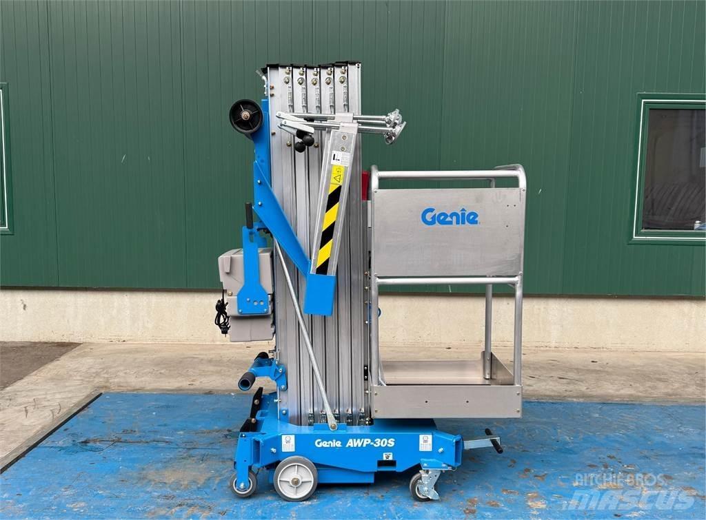 Genie AWP-30S AC Andere liften en hoogwerkers