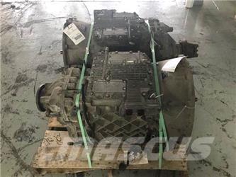 Volvo ATO2612D Transmissie