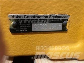 Volvo G990 Transmissie