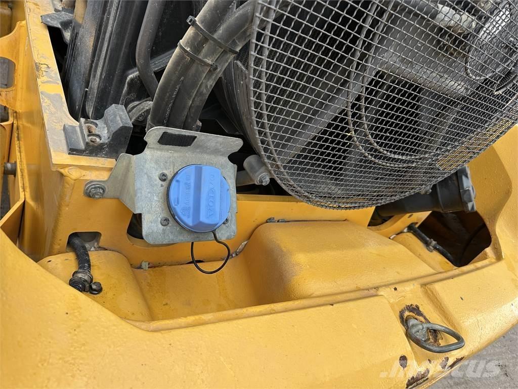 Volvo BM L70H Voorladers en gravers