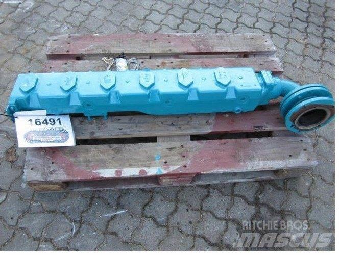  Udstødningsmanifold, kølet Motoren