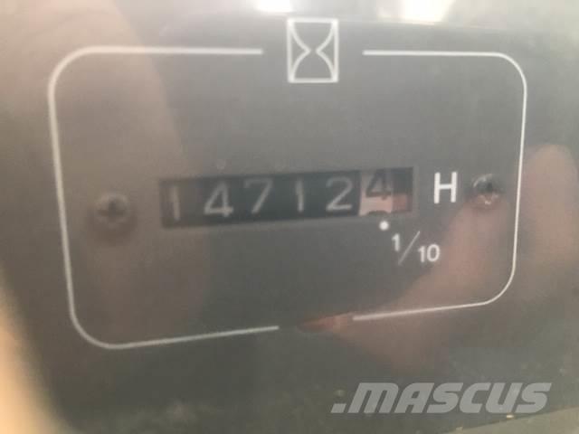 Volvo EC240LC til ophug Rupsgraafmachines