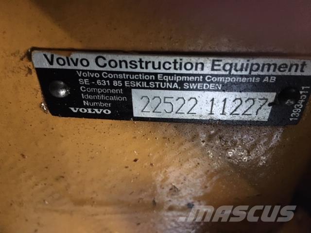 Volvo L180E Transmission Transmissie
