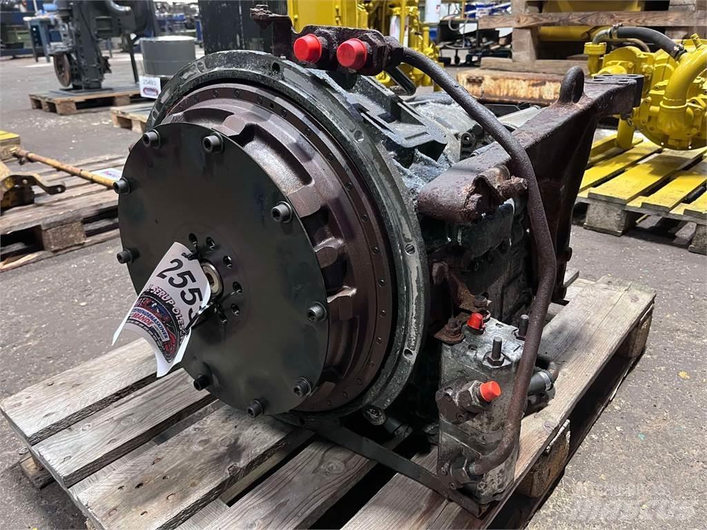 ZF transmission Transmissie