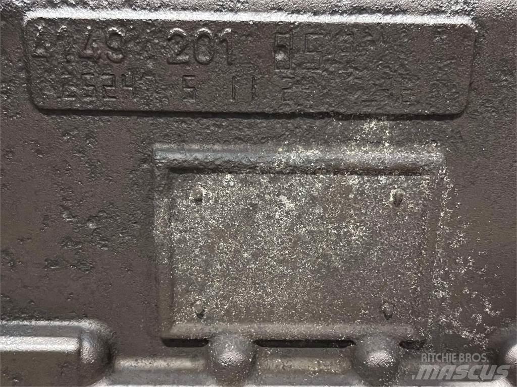 ZF transmission Transmissie