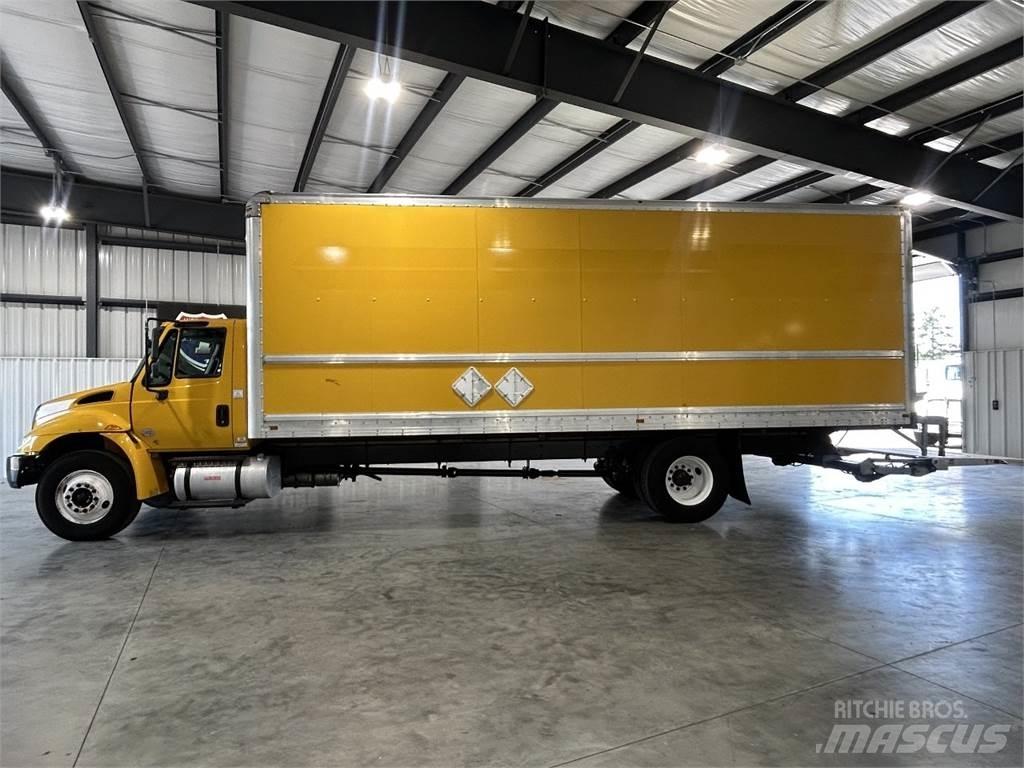 International 4300 Bakwagens met gesloten opbouw