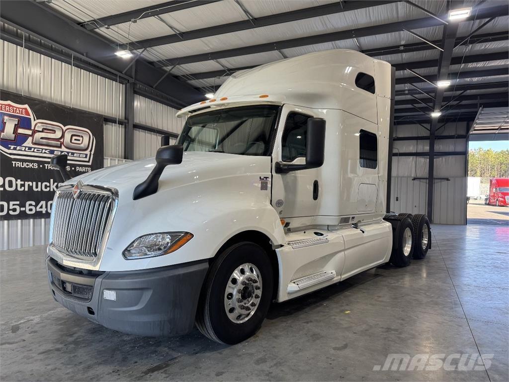 International LT625 Trekkers