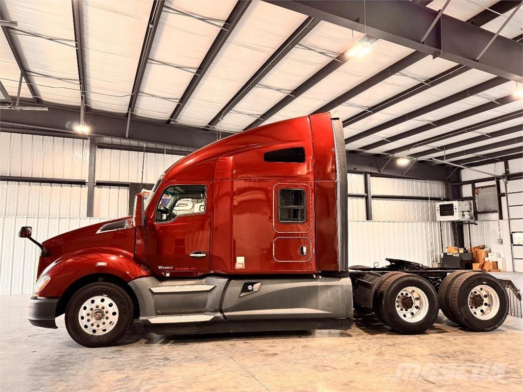 Kenworth T680 Trekkers
