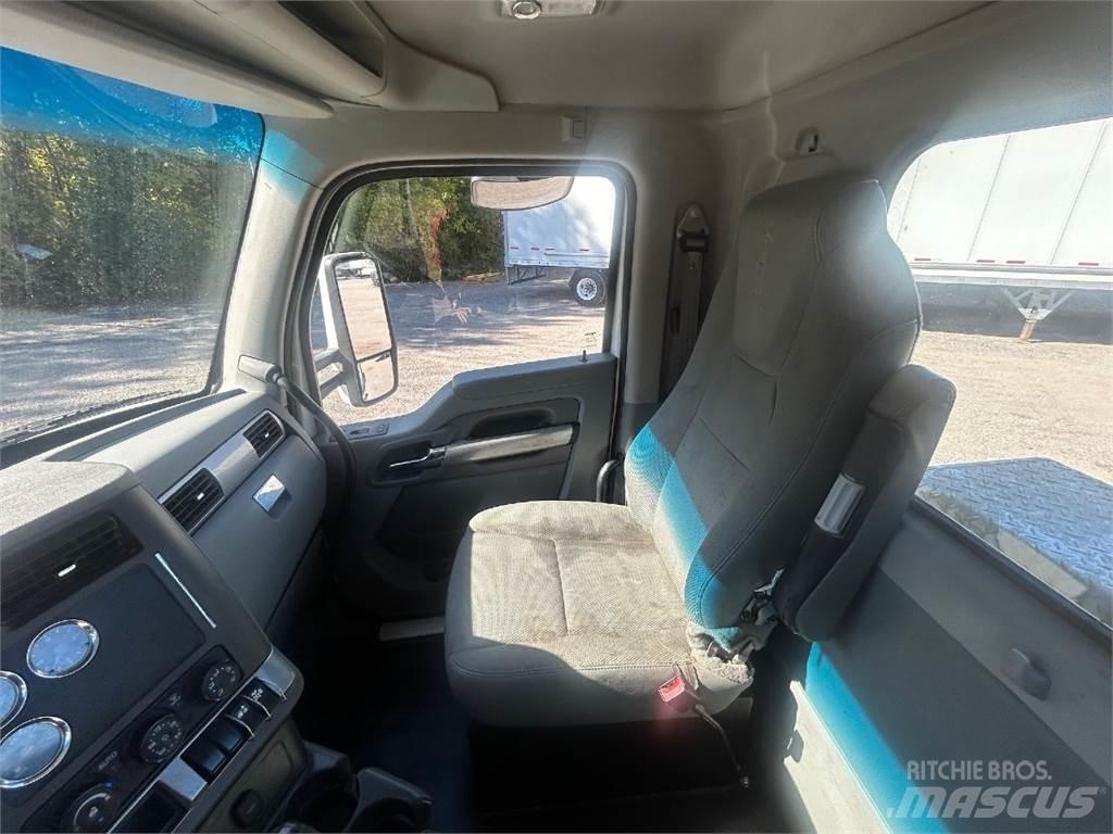 Kenworth T880 Trekkers