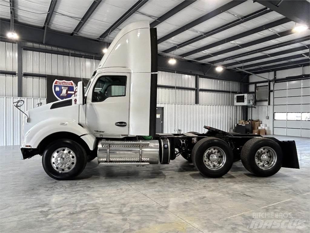 Kenworth T880 Trekkers