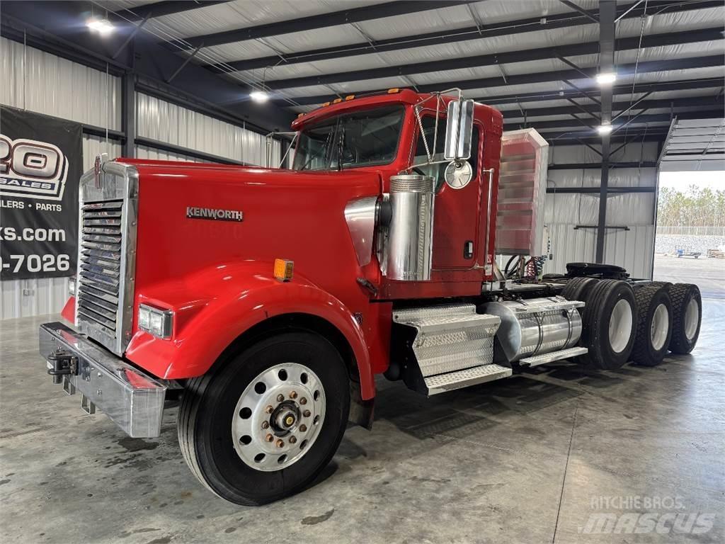 Kenworth W900L Trekkers