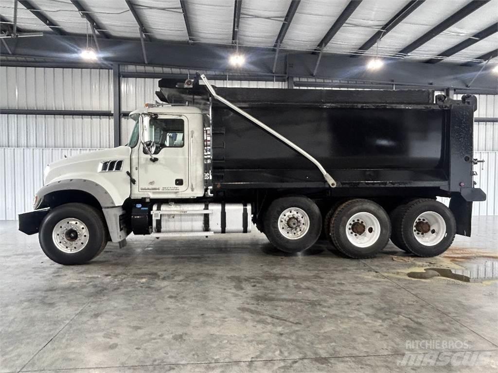 Mack GU713 Kipper