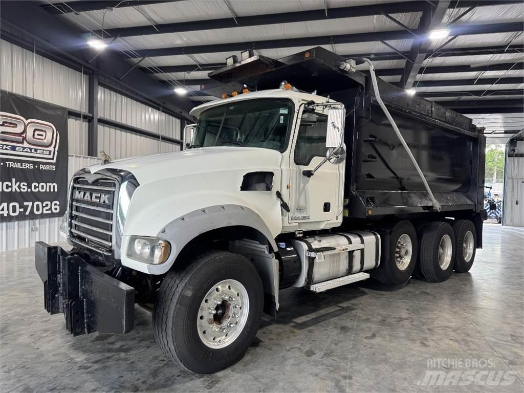 Mack GU713 Kipper