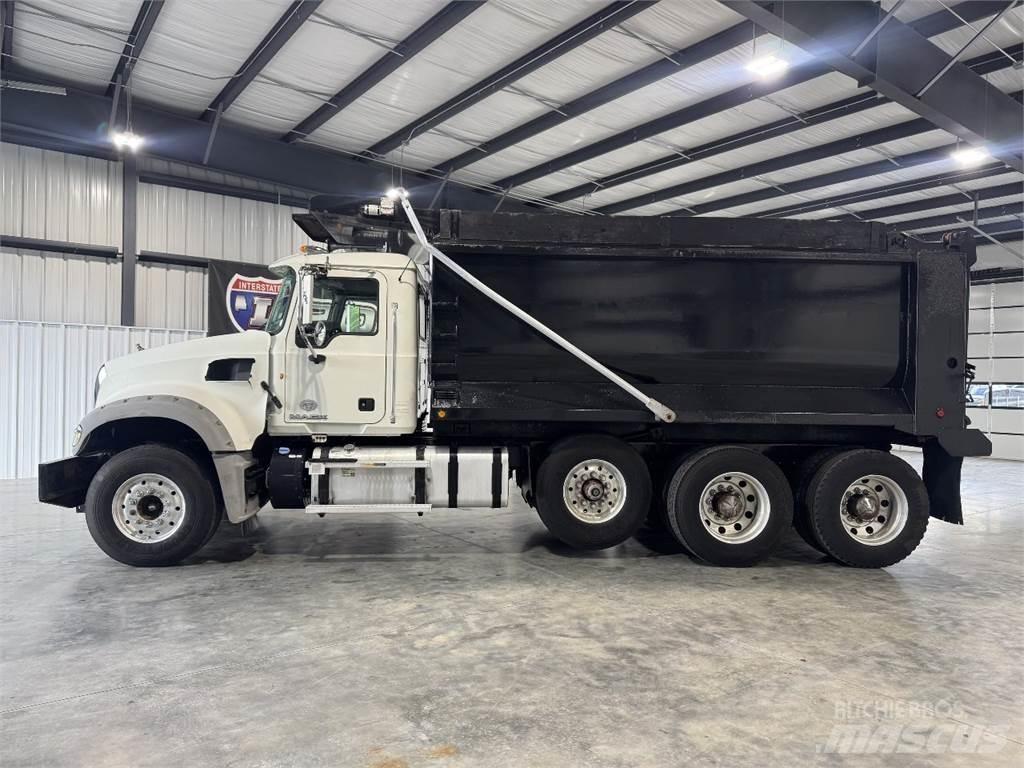 Mack GU713 Kipper