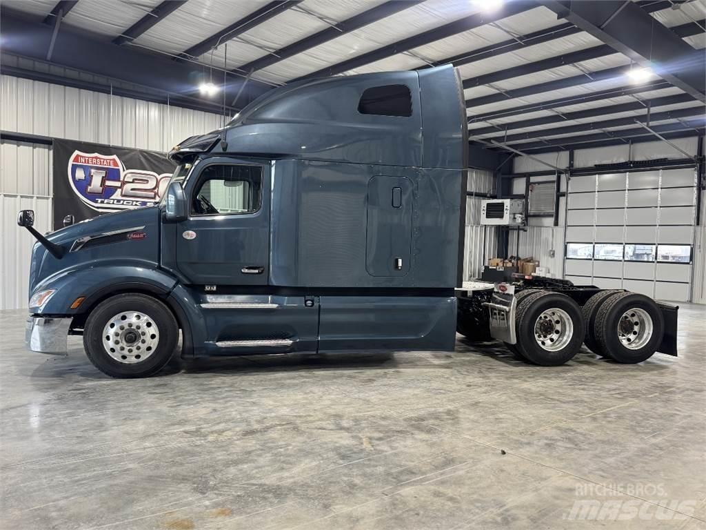 Peterbilt 579 Trekkers