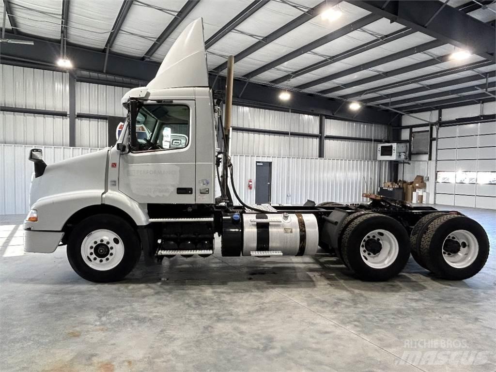 Volvo VNM Trekkers