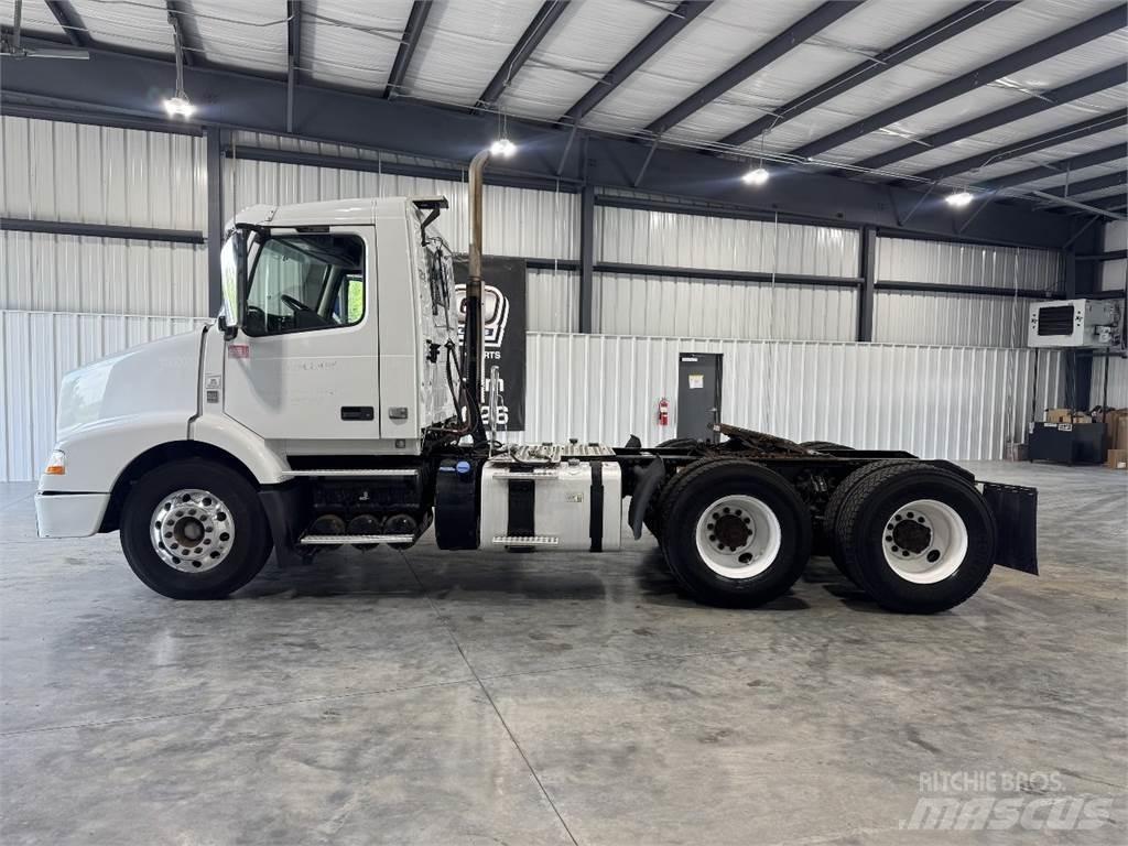 Volvo VNM Trekkers
