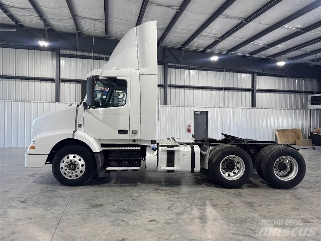 Volvo VNM64T200 Trekkers